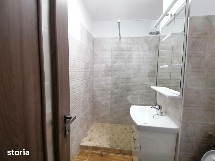 Garsonieră decomandată în Central