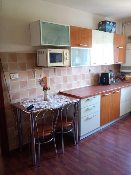 Apartament cu 2 camere semidecomandat în Gojdu
