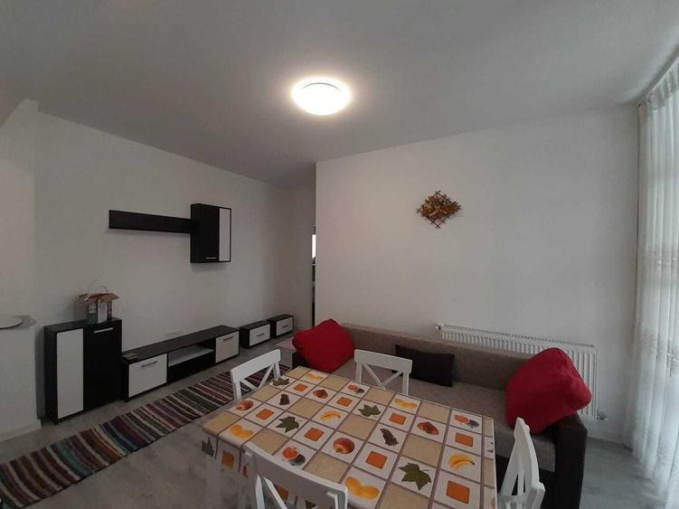 Apartament cu 2 camere semidecomandat în Lunca Cetățuii