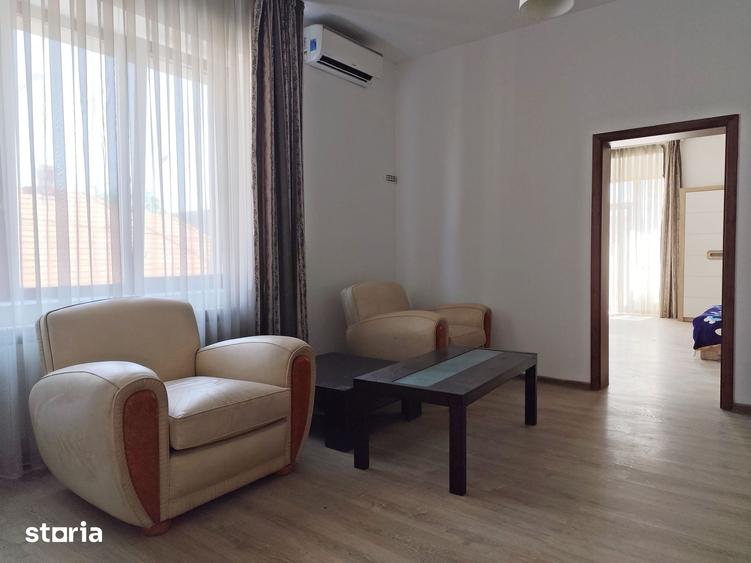 Apartament cu 2 camere semidecomandat în Ultracentral