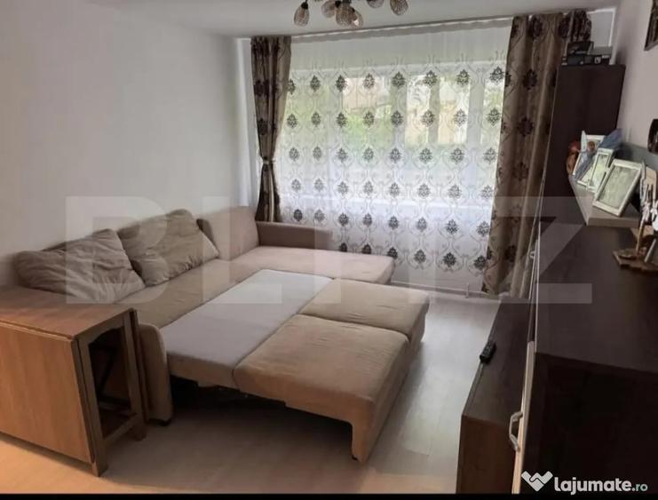 Apartament cu 2 camere decomandat în Aleea Trandafirilor