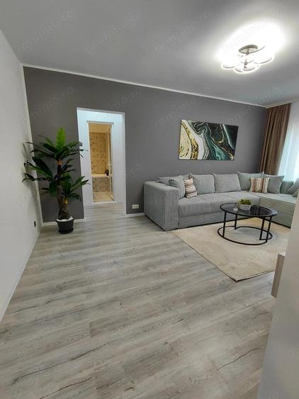 Muta-te Imediat! 3 Camere Micro 16 Renovat, Mobilat, Etaj 2 - 17