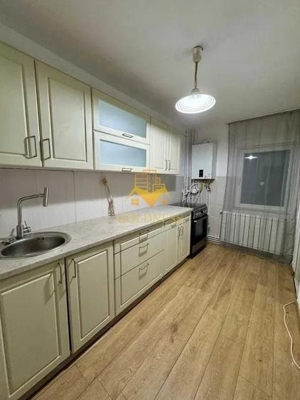 Apartament cu 2 camere decomandat, mobilat în Zorilor