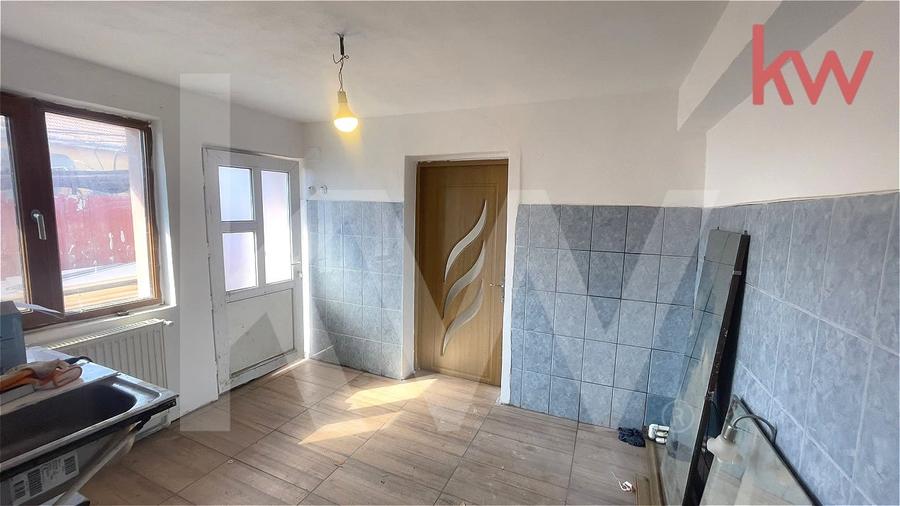 Casă individuală cu 3 camere cu Canalizare în Lascăr Catargiu