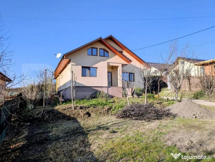 Casă cu 3 camere cu Teren 600 Mp în Tomești