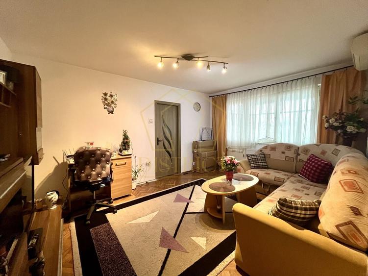 Apartament cu 3 camere semidecomandat, mobilat în Spitalul Județean