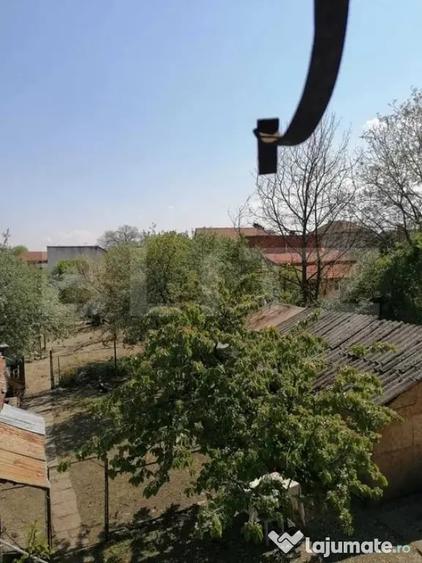 Casă cu 6 camere cu Teren 1100 Mp în 14 Mai