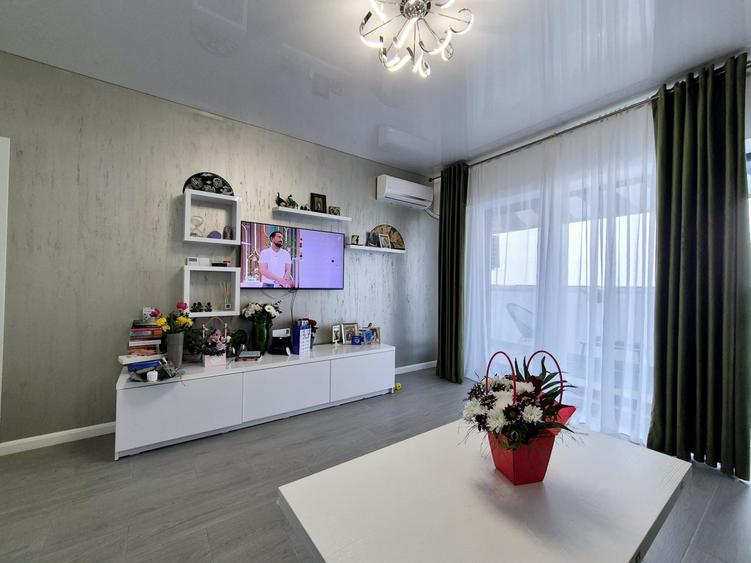 Apartament cu 3 camere decomandat, mobilat în Central