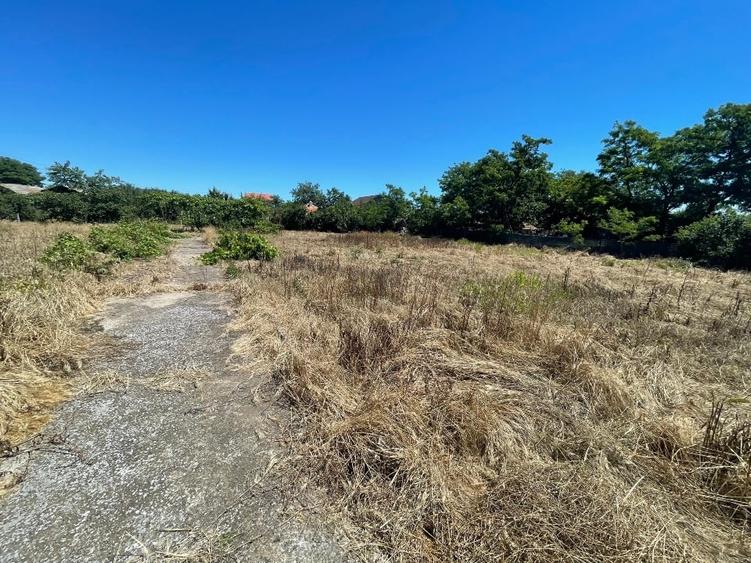 Teren Construcții intravilan de 2055 mp, în Tuzla