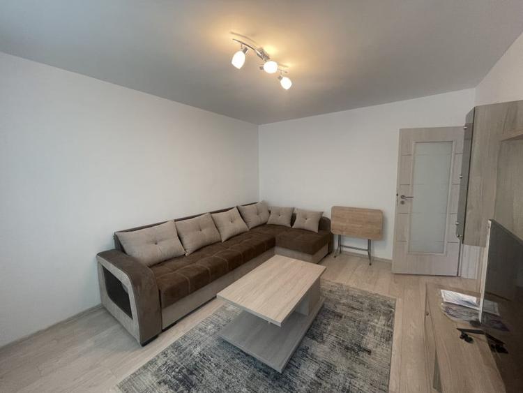 Apartament cu 2 camere decomandat, mobilat în Drumul Taberei