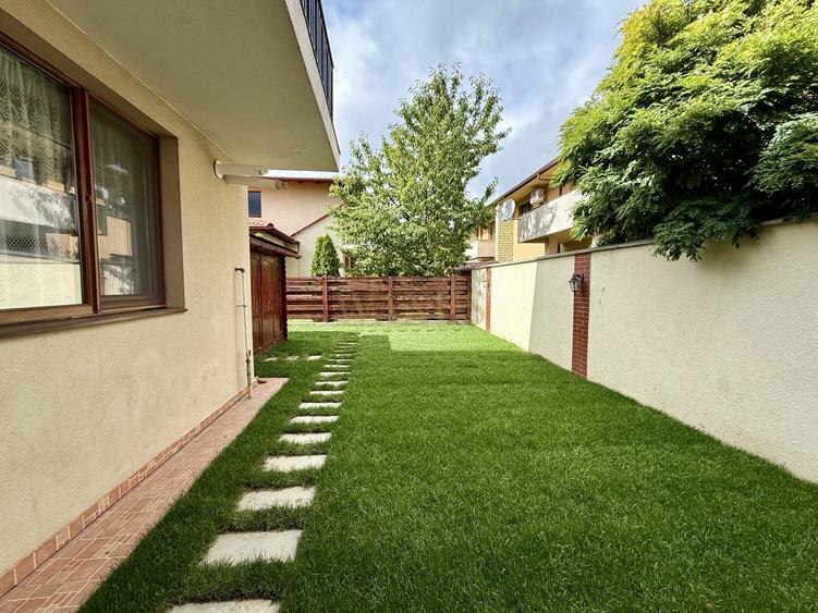Duplex cu 5 camere cu Canalizare în Florești