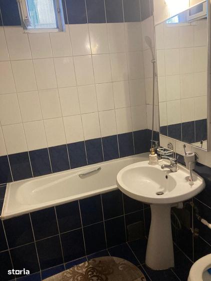 Apartament cu 3 camere decomandat în Tomis III