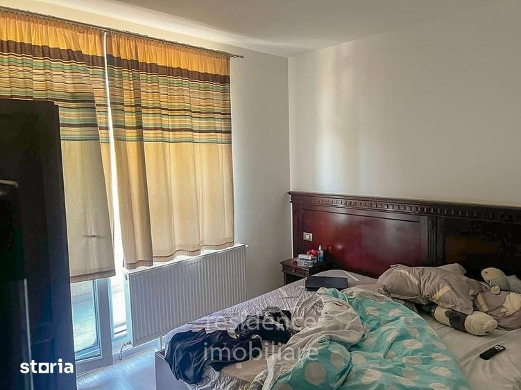 Apartament cu 3 camere semidecomandat în Sopor