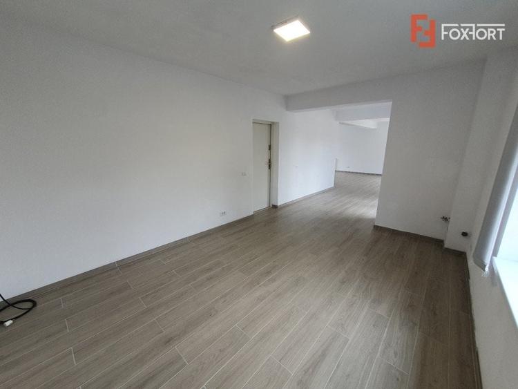 Birou, de 55 mp, în Steaua