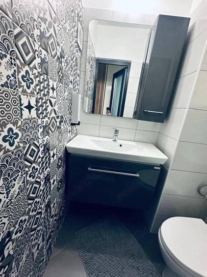 Apartament cu 3 camere decomandat în Bazalt