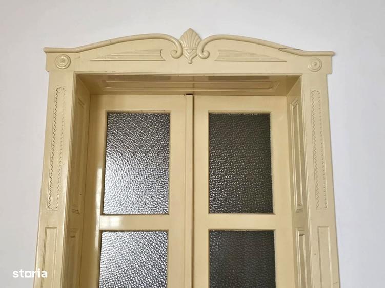 Casă cu 4 camere în Eminescu