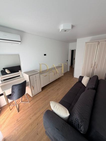 Apartament cu 3 camere în Zorilor