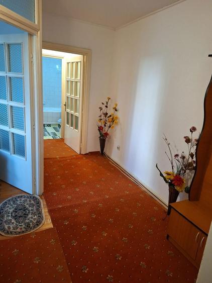 Apartament cu 2 camere semidecomandat în Nicolae Bălcescu