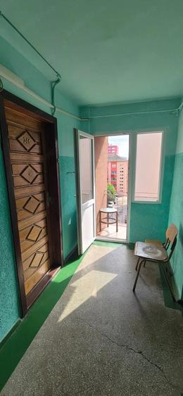 Proprietar vand garsoniera zona UMT - 4