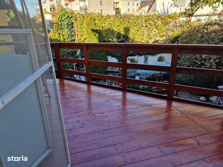 Casă cu 3 camere cu Teren 193 Mp în Central