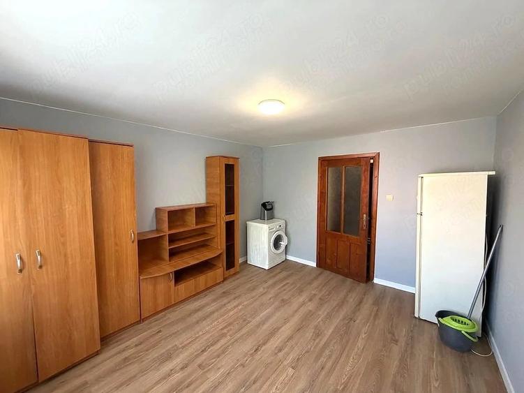 Garsonieră decomandată în Buziașului