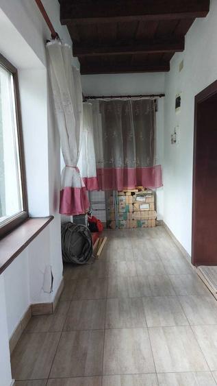 Casă cu 3 camere în Ginta
