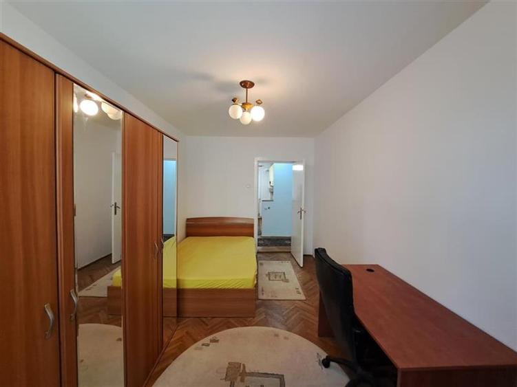 Apartament cu 3 camere decomandat, mobilat în Gheorgheni