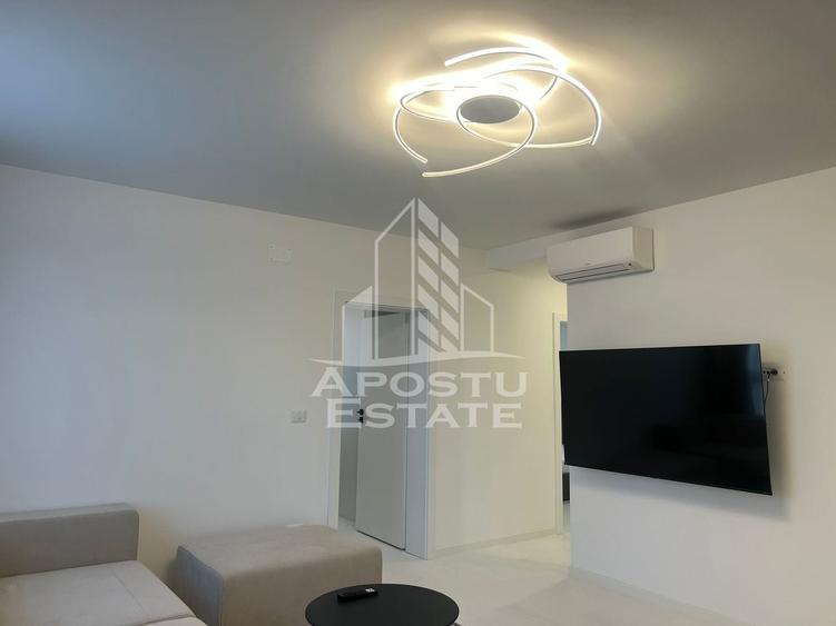 Apartament cu 3 camere nedecomandat, mobilat în Dumbrăvița