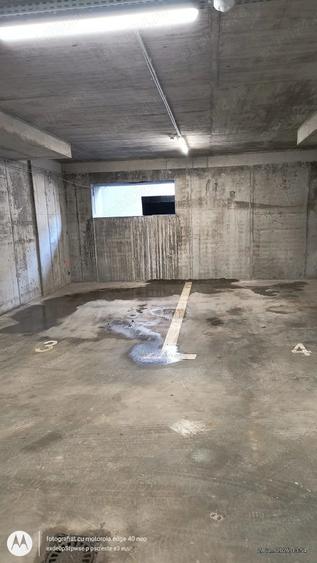 Apartament cu 5 camere semidecomandat în Fundeni