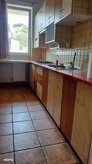 Apartament cu 2 camere decomandat în Gruia