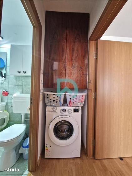 Apartament cu 2 camere semidecomandat în Est