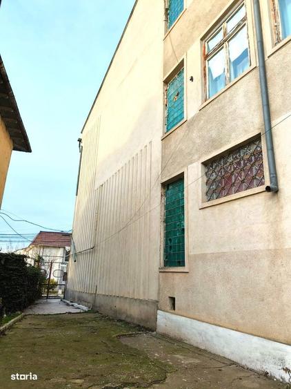 Spațiu comercial, de 671 mp, în Central