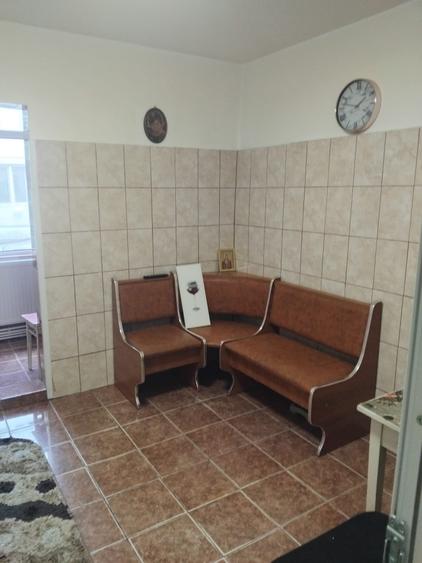 Apartament cu 2 camere decomandat în CET