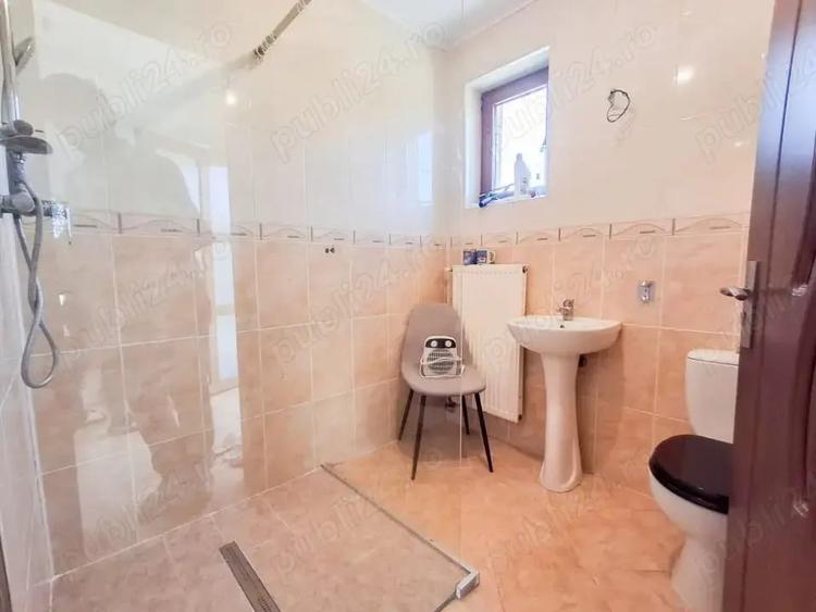 Casă cu 4 camere cu Teren 614 Mp în Giarmata