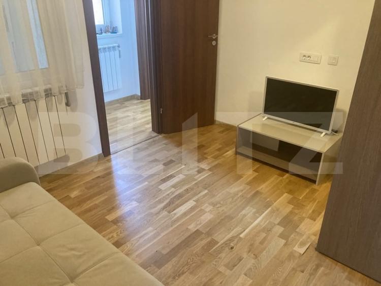 Casă individuală cu 3 camere decomandat cu Teren 250 Mp în Șimnicu de Sus