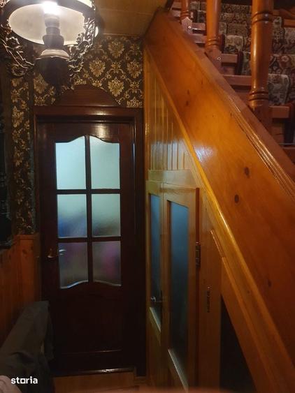 Casă cu 3 camere cu Teren 30 Mp în Schei