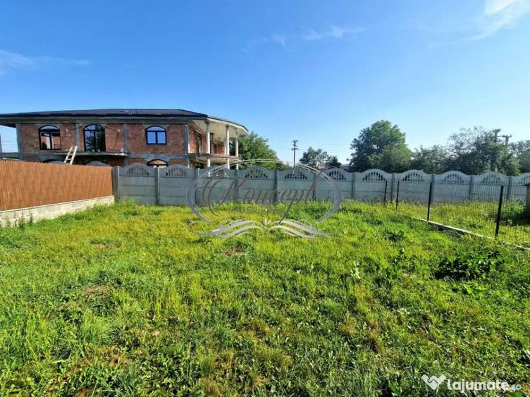 Casă cu 4 camere cu Canalizare în Gilău