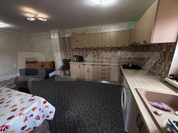 Casă individuală cu 5 camere cu Canalizare în Transilvaniei