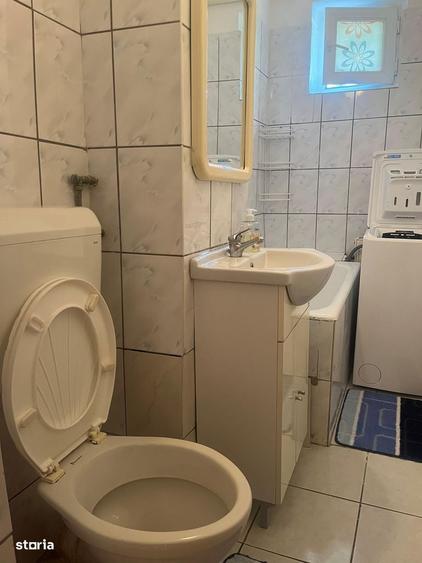Apartament cu 2 camere în Micro 6