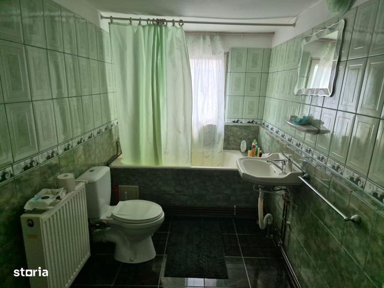 Casă cu 4 camere cu Teren 260 Mp în Hașdeu