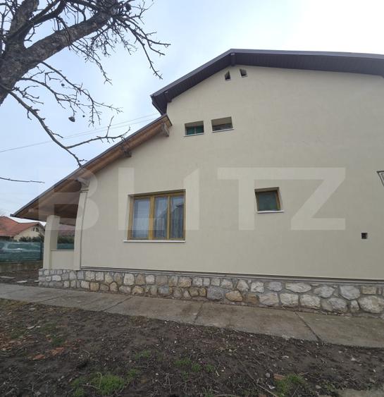 Casă individuală cu 5 camere cu Canalizare în Ocna Mureș