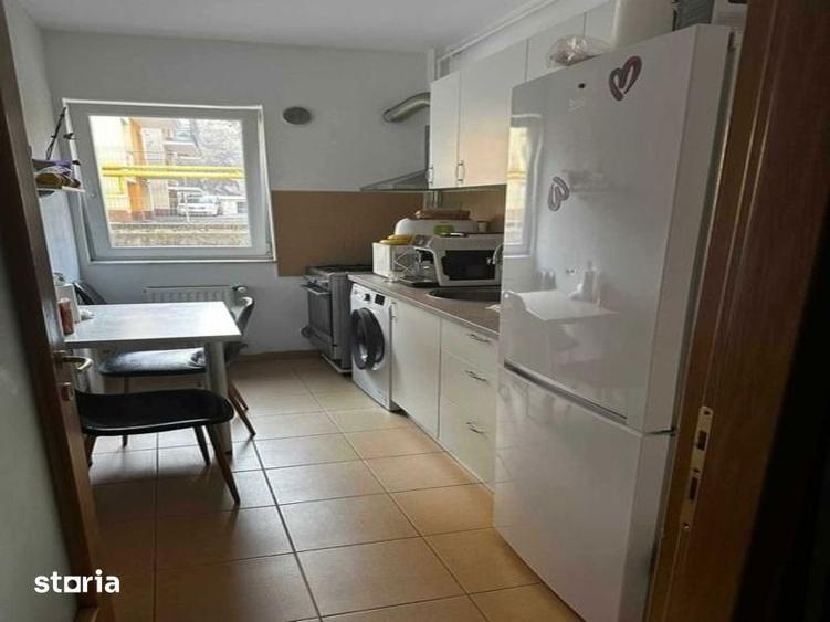 Apartament cu 2 camere decomandat în Plopilor