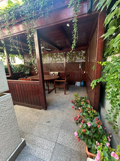 Apartament cu 2 camere semidecomandat, mobilat în Capitale