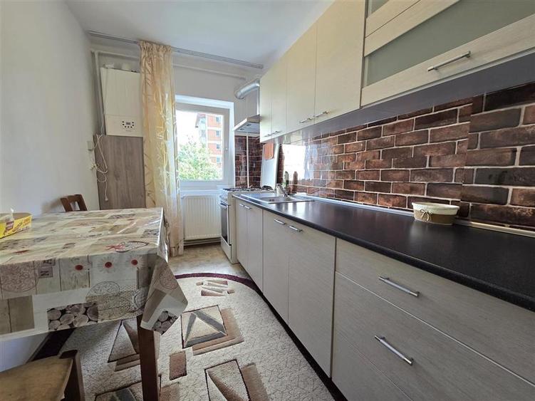 Apartament cu 2 camere decomandat, mobilat în Răcădău — fotografia 1