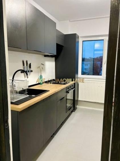 Apartament cu 2 camere semidecomandat, mobilat în Rahova