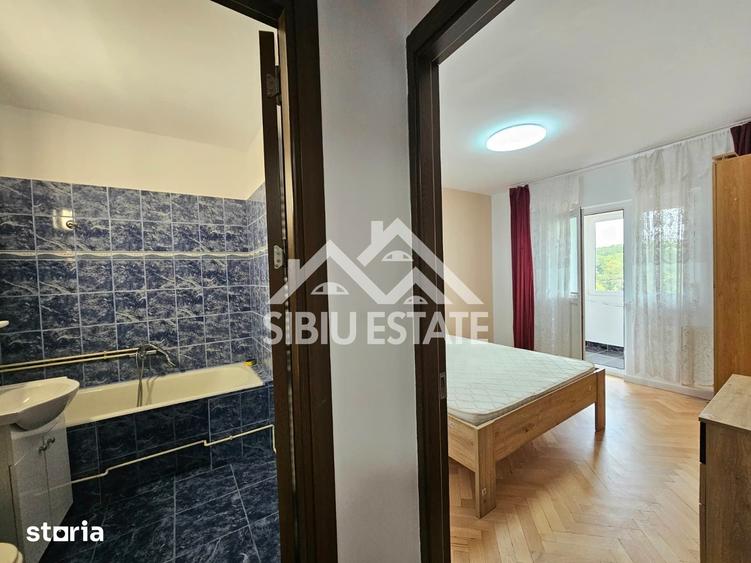 Apartament cu 2 camere decomandat în Valea Aurie