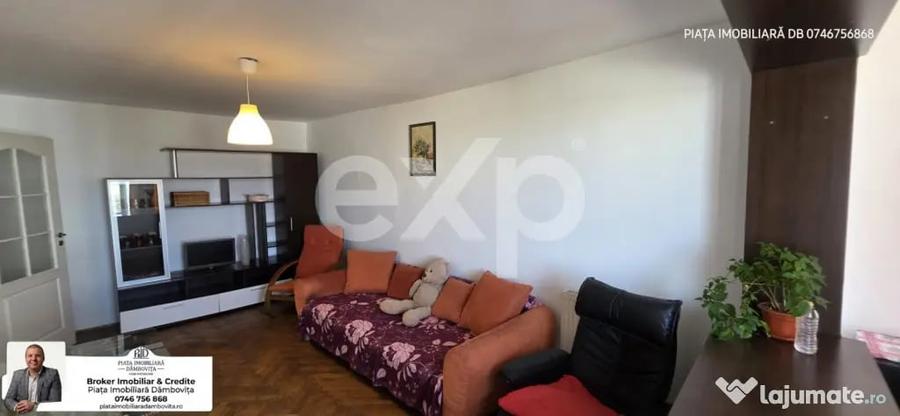 Apartament cu 2 camere decomandat în Micro 6