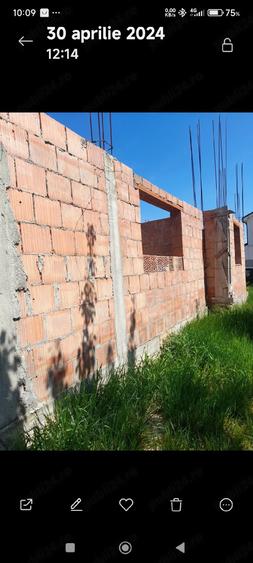 Casă cu 6 camere cu Teren 498 Mp în Peciu Nou