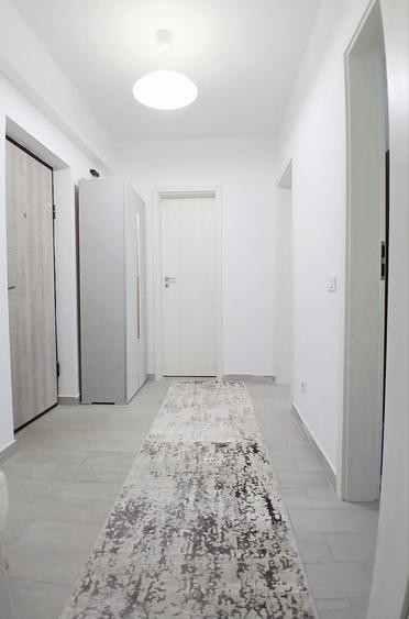 Apartament cu 2 camere decomandat în Titan