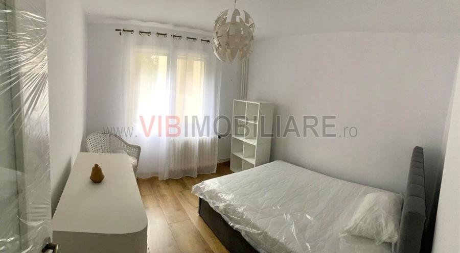 Apartament cu 3 camere decomandat în Drumul Taberei